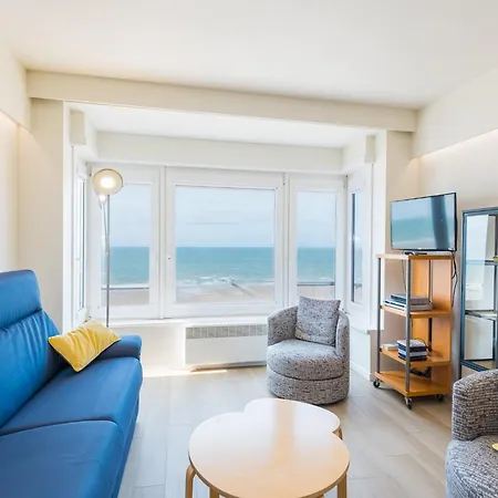 Flat In Center With Sea View, Cleaning Included