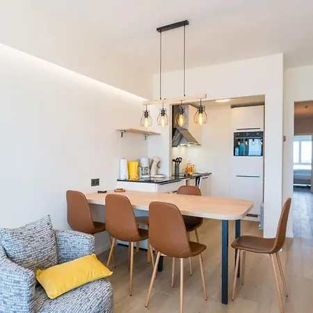 Flat In Center With Sea View, Cleaning Included Apartment Middelkerke