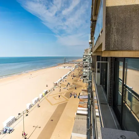 Flat In Center With Sea View, Cleaning Included